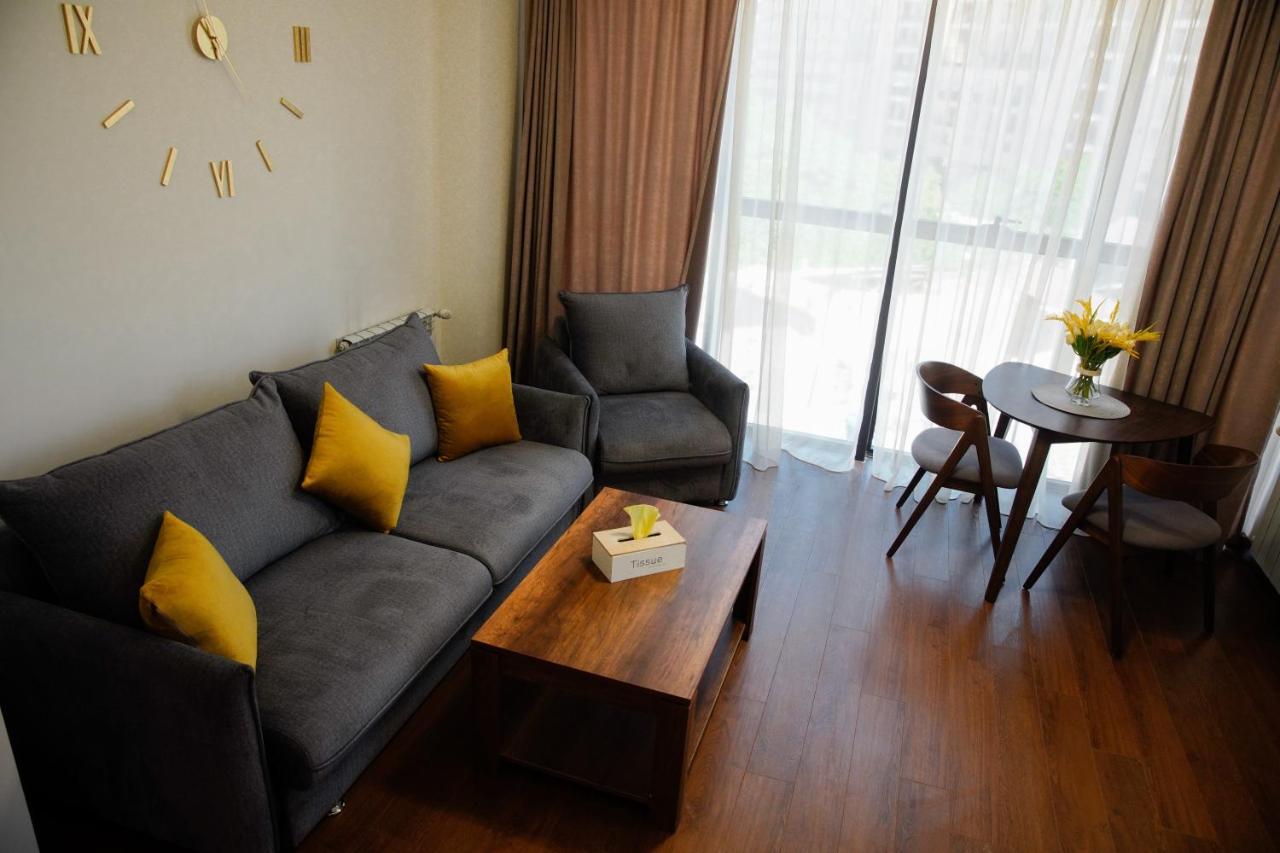 City Center Appartment At Buzand St. Yerevan Ngoại thất bức ảnh